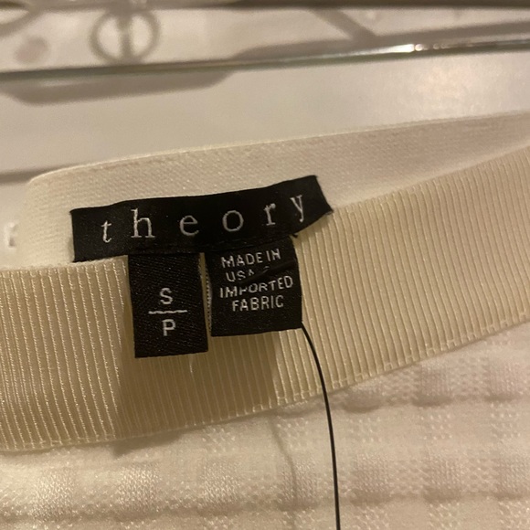 Gorgeous Theory A line skirt. New with tags. - Picture 2 of 5